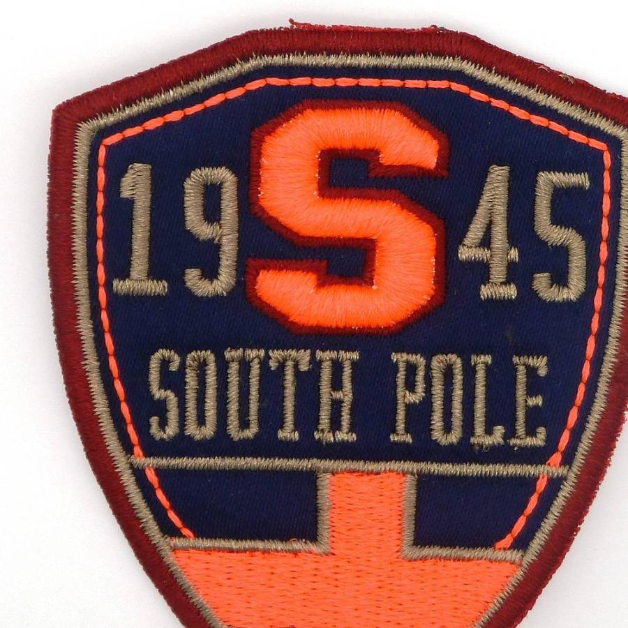 a photo of a badge